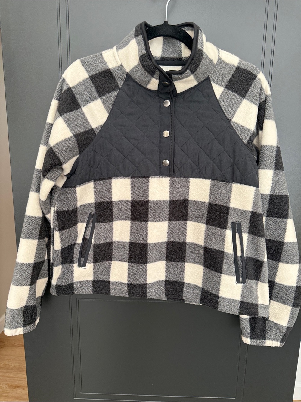 Kyodan Black & White Buffalo Plaid Quilted-Paneled Pullover